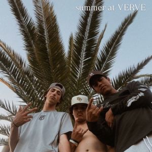 ucf summers hit different when ur biggest responsibility is deciding which amenity to use first 🙂‍↔️

your best damn summer starts @ VERVE 🤝